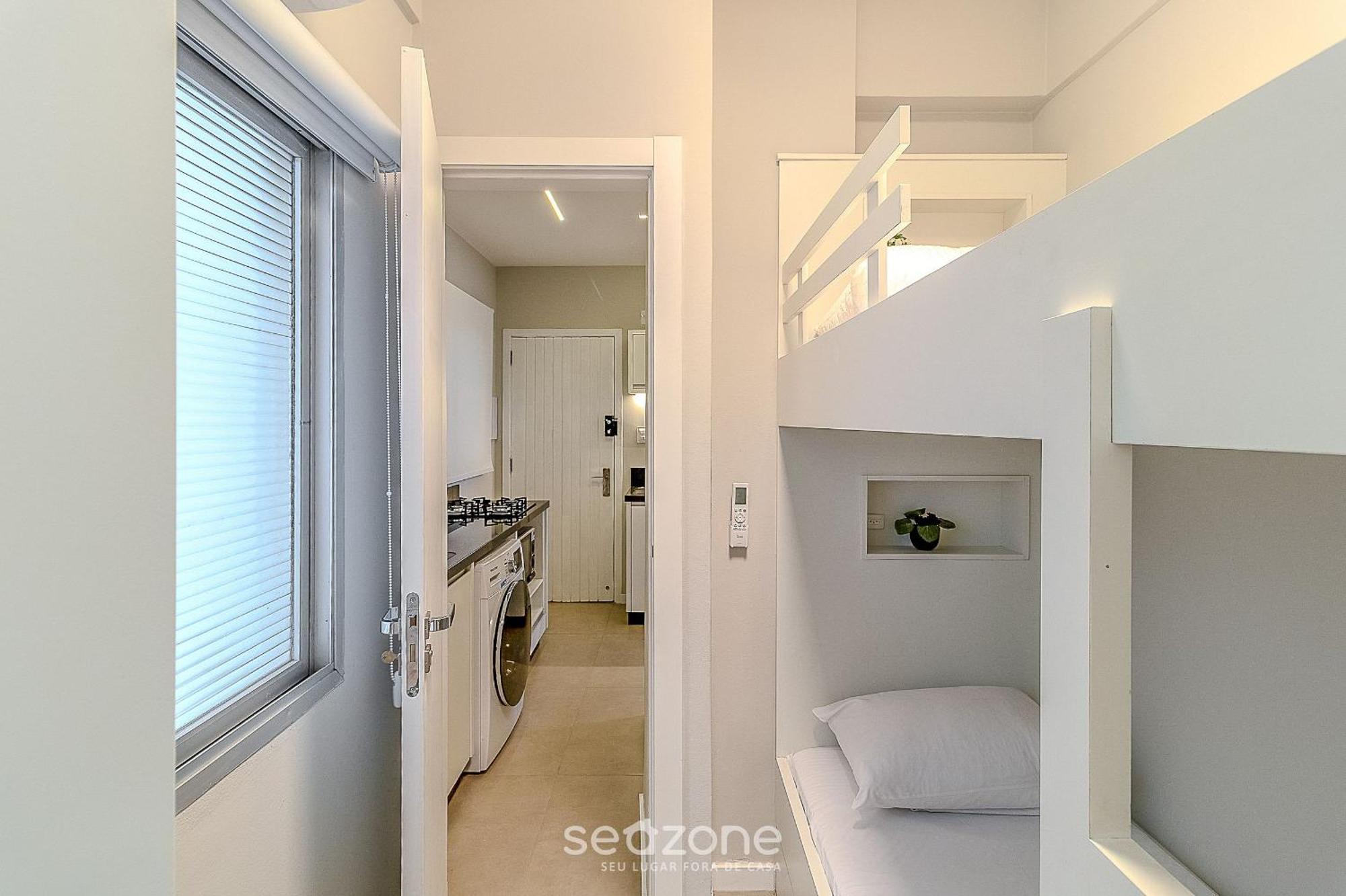 70m Da Em B. Camboriu Pol406 * Balneario Camboriu